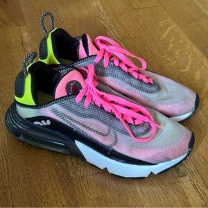 Nike Air Max 290 Women’s, size 9